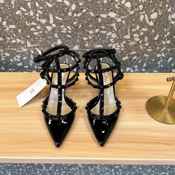 NIB Valentino Rockstud kitten heel pump black patent leather - Picture 1 of 5